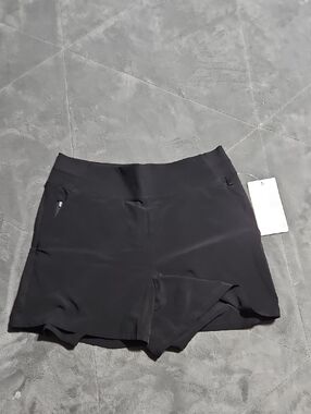 ATHLETA SHORTS